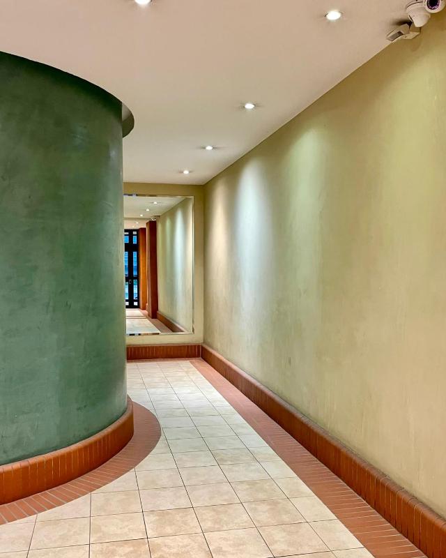 One-Bedroom Apartment image 2