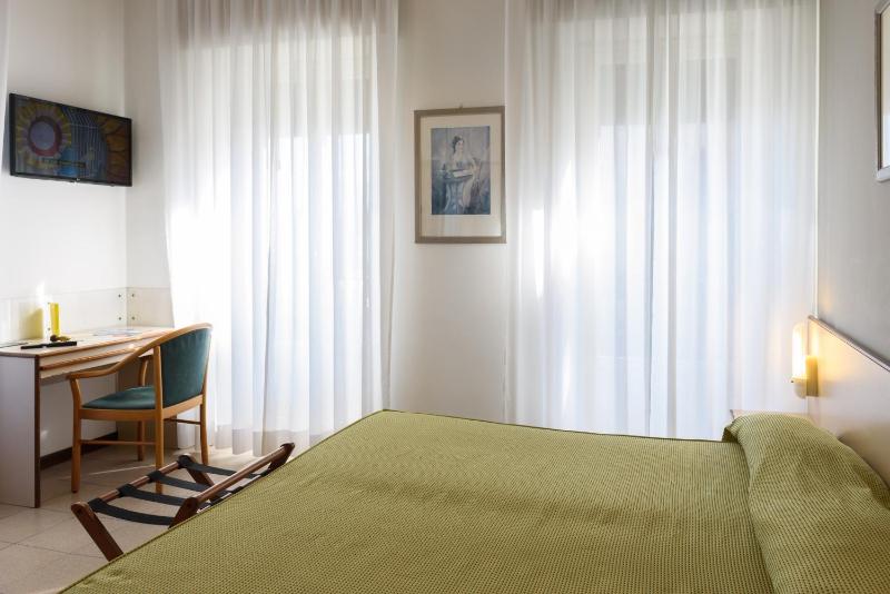 Double or Twin Room with Lake View image 1