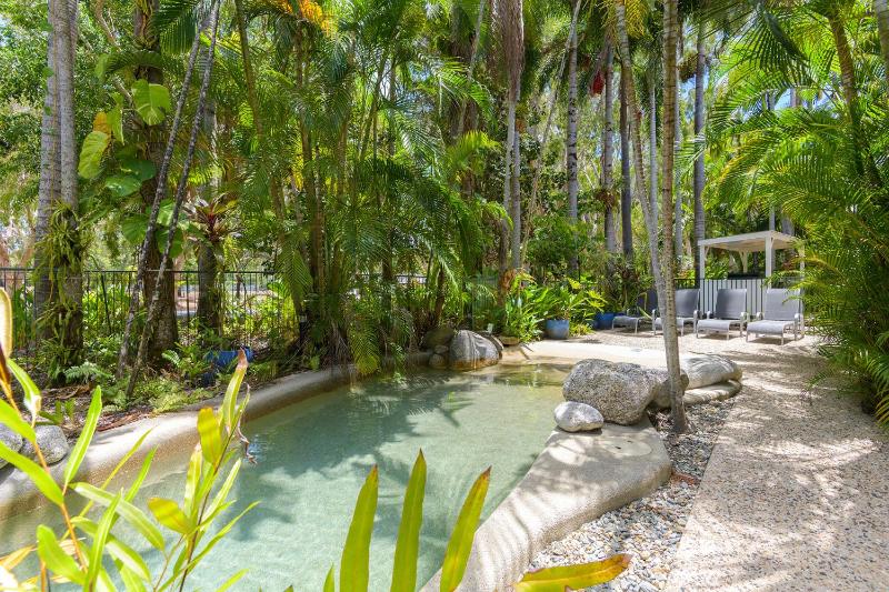 Coral Apartments Port Douglas - image 16