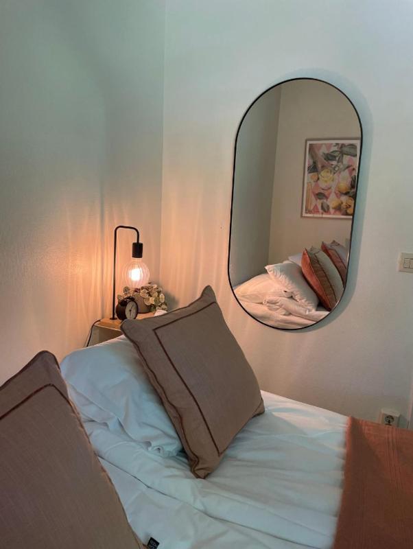 Economy Double Room image 4