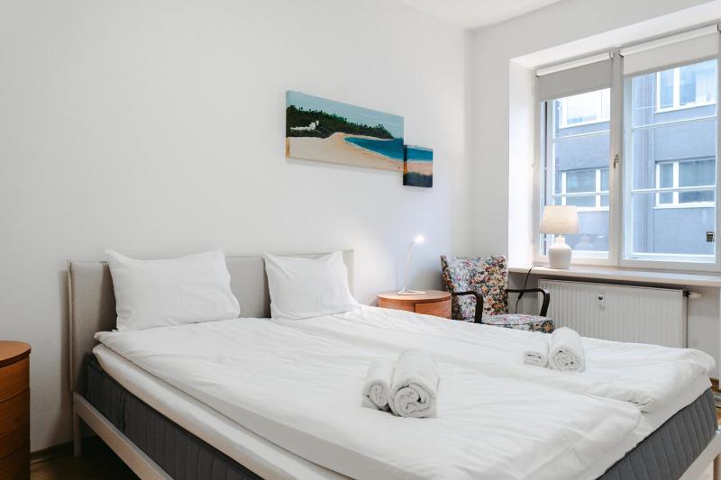 Dream Stay - Central 2-bedroom apartment with sauna - image 15