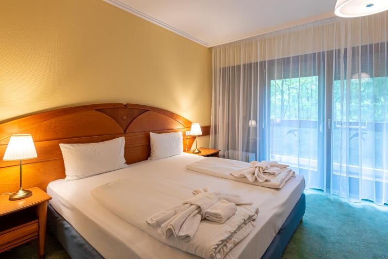 Double Room image 1