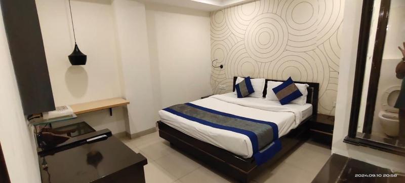 Hotel Queens Tower( A Unit Of Hotel Khyber Continental) - image 2