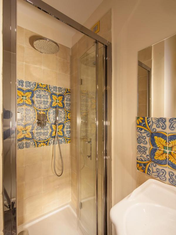 Double or Twin Room with Balcony image 4