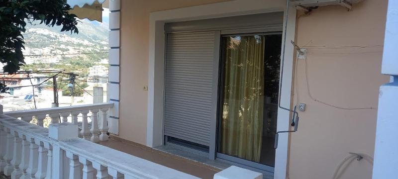 One-Bedroom Apartment with Balcony - Ground Floor image 2