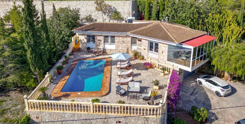 Villa image 1