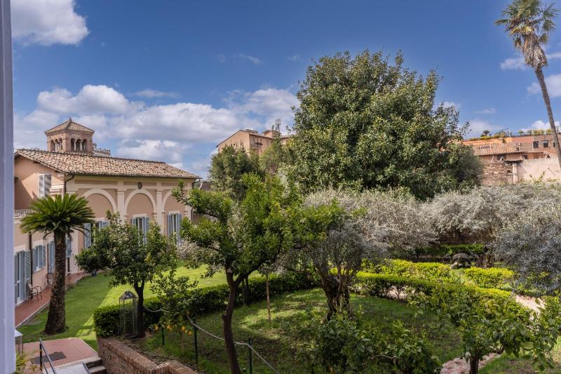 Double or Twin Room with View image 3