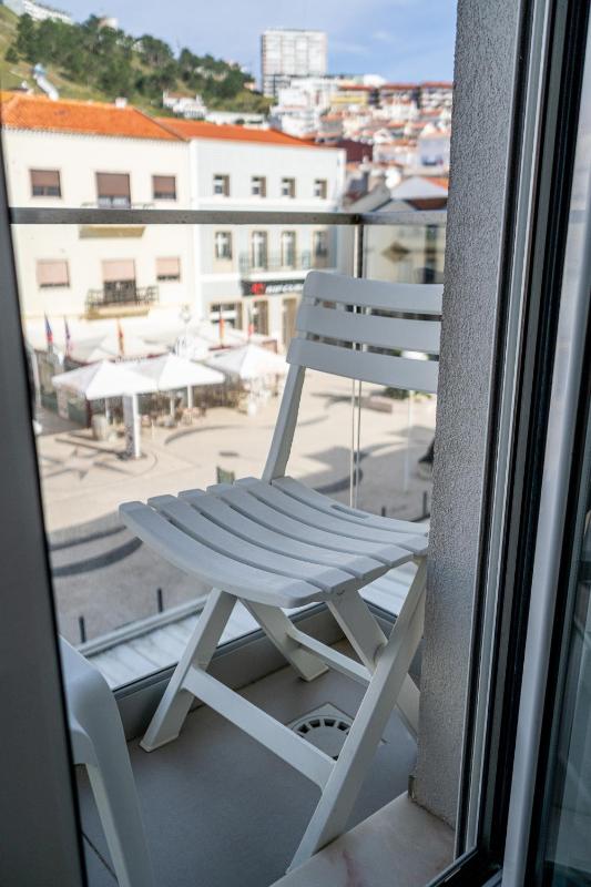 Double Room with Balcony and Sea View image 4