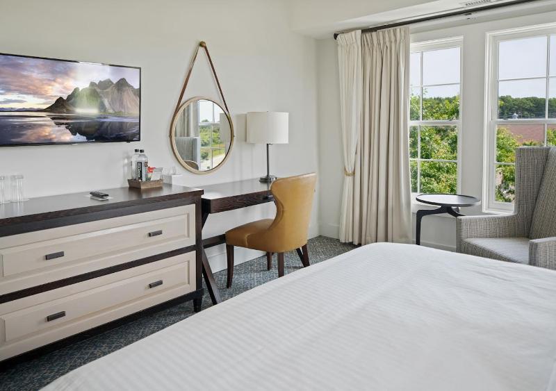 KING ROOM image 4