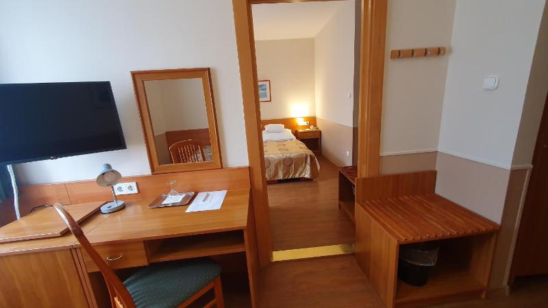 Triple Room image 3