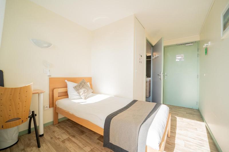 Standard Single Room image 4