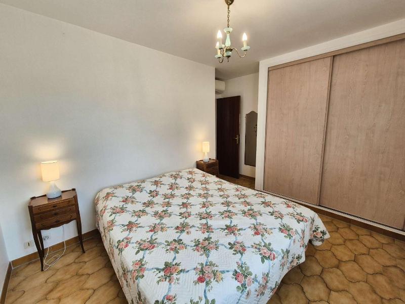Appartement 1 chambre climatisation proche plage tout à pied - image 10