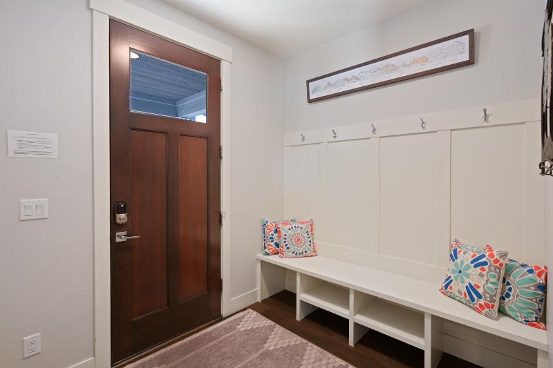 Hillside Haven - image 17