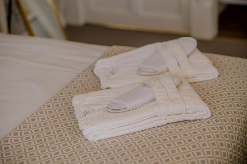 Manor Suite Room image 2