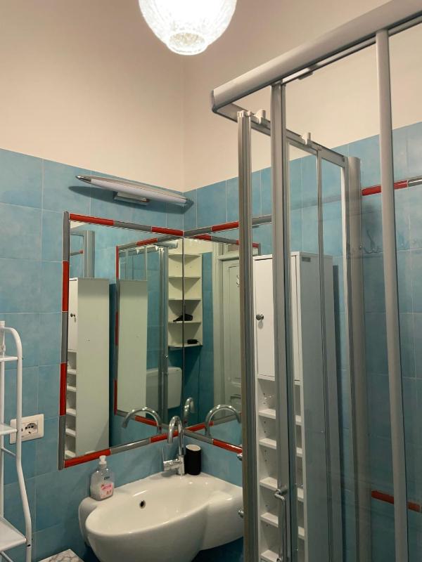 Double Room with Private External Bathroom image 3