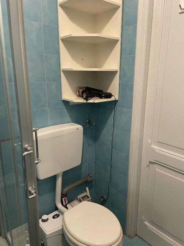 Double Room with Private External Bathroom image 2