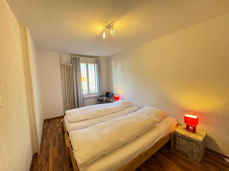 Schilthorn Family Room with Balcony and Shared Bathroom and Shared Kitchen image 4