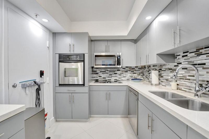 Luxury Oceanfront 3 Bedroom condo on the beach 16 Floor - image 10