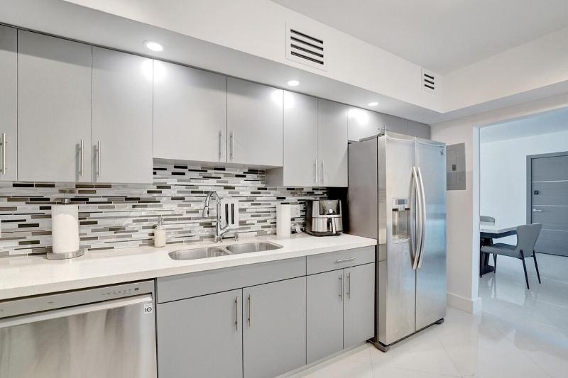 Luxury Oceanfront 3 Bedroom condo on the beach 16 Floor - image 17