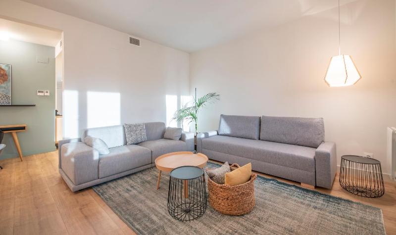 Central One bedroom apartment You Stylish Apartments - image 2