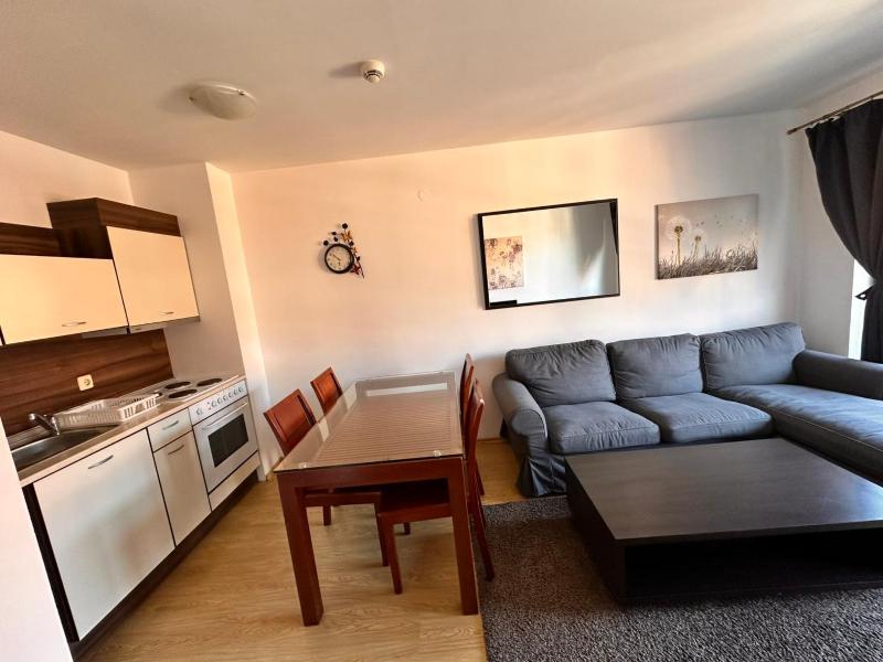 Two-Bedroom Apartment with Terrace image 2