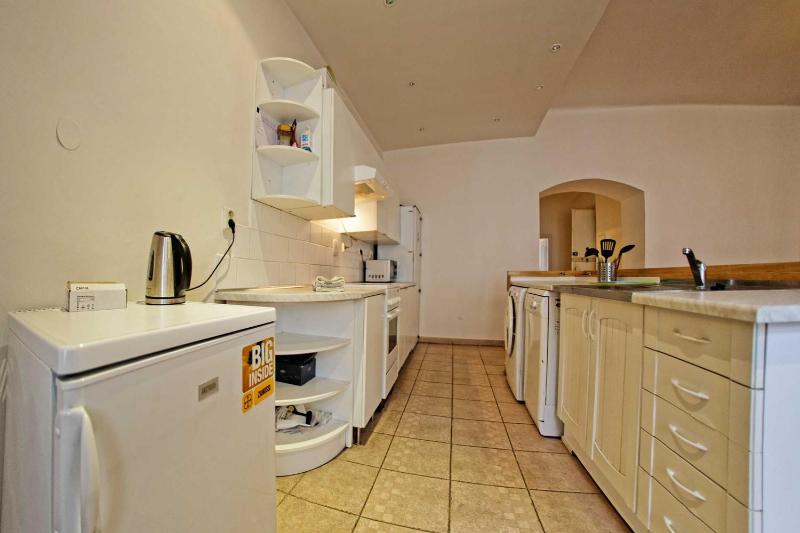 Apartment image 2