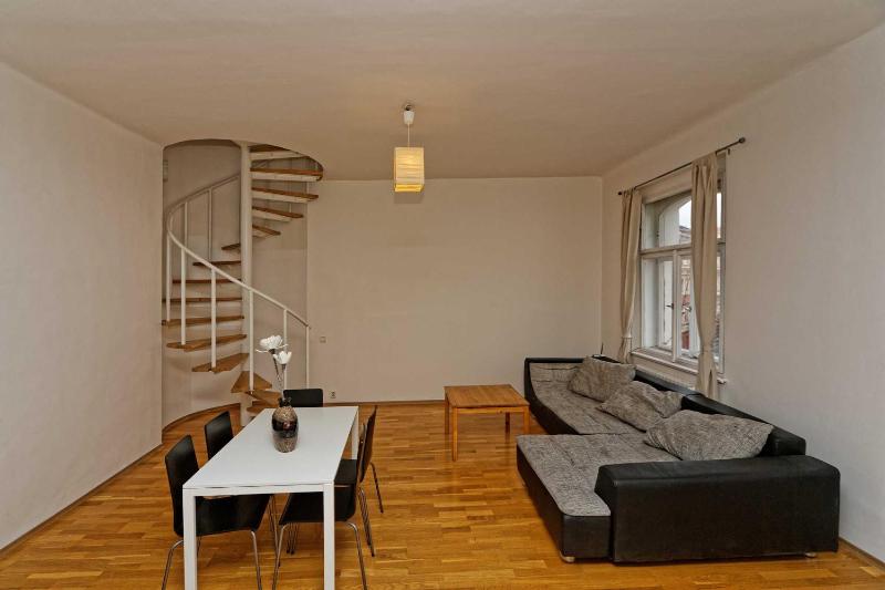 Apartment image 3