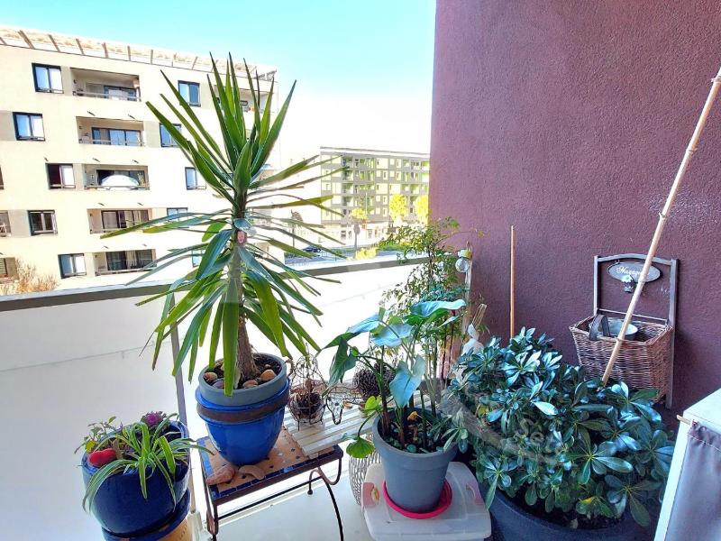T2 avec terrasse clim dans le salon parking a quelques pas des plages - image 13