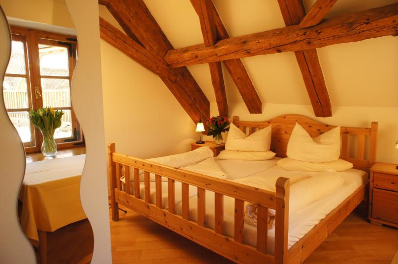 Double Room image 3