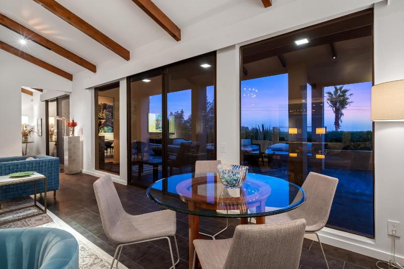 Palm Springs Confidential - image 5