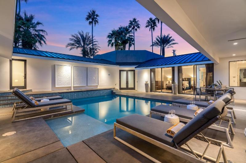 Palm Springs Confidential - image 47