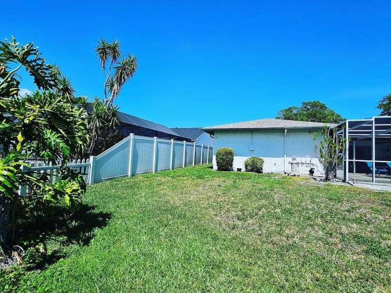 Lakeside Paradise with Heated Pool - image 40