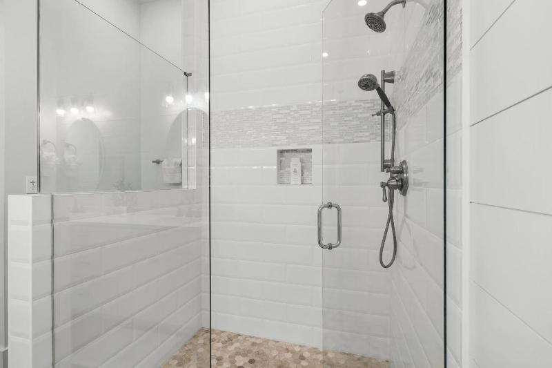 The Village Happy Life Condo - Private Beach Access Pool & Hot Tub - image 29
