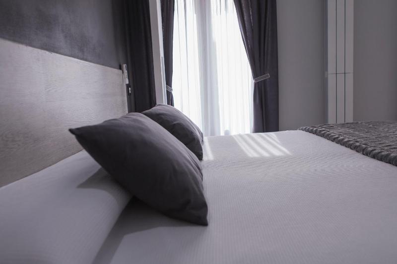 Hostal Overnight Madrid - image 9
