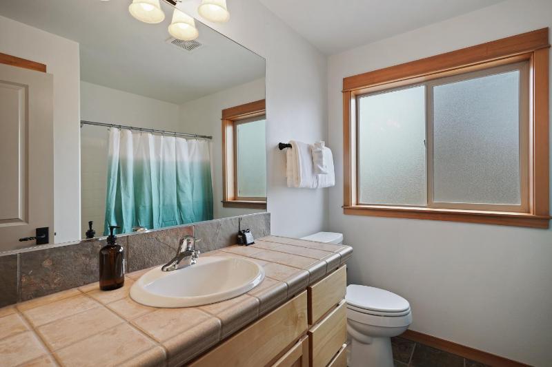 Apartment image 3