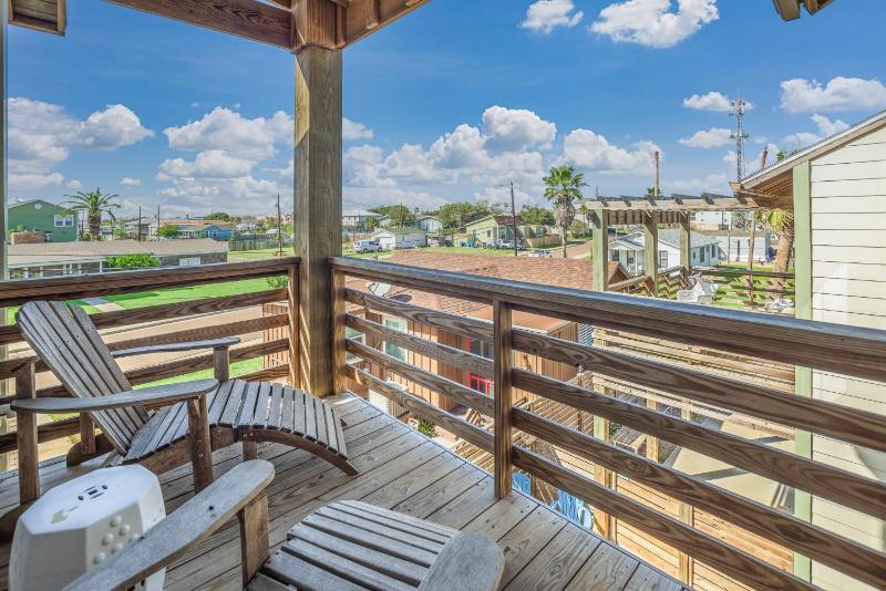 The Oyster House - Pet Friendly GOLF CART INCLUDED - image 30