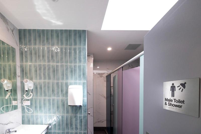 Spin Off Hostel - image 2