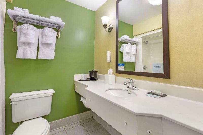 Double Room with Two Double Beds - Non-Smoking image 2