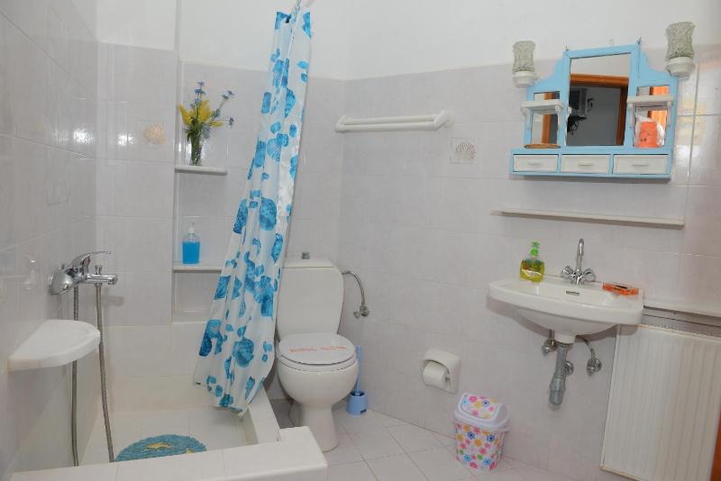 Apartment with Full or Side Sea View (2-4 Adults)  image 4