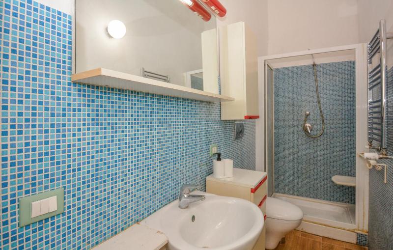 Awesome Home In Siracusa With Wifi - image 10