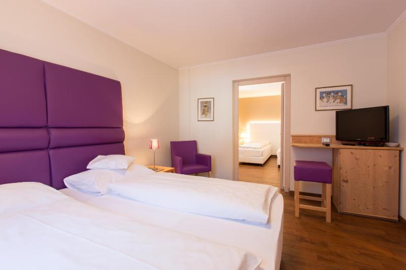 Quadruple Room image 3