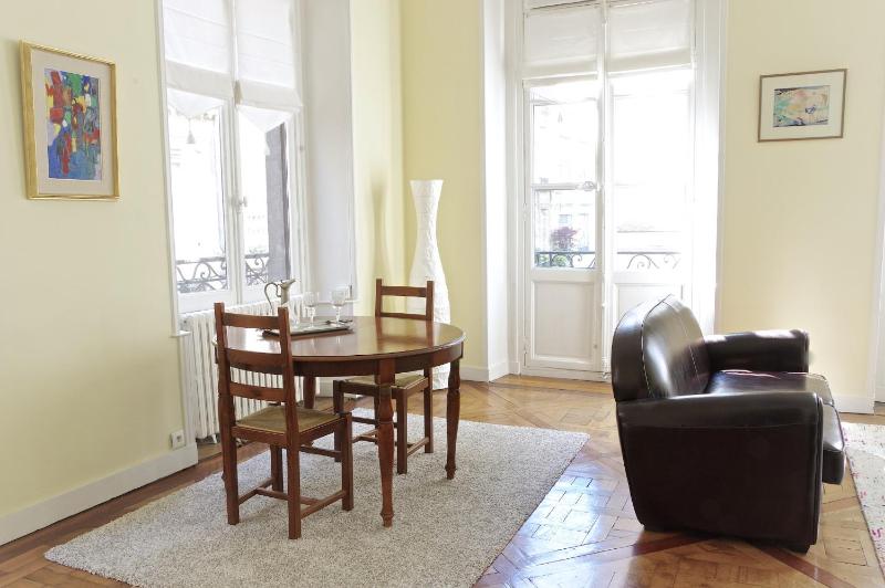 Louis Combes - Localisation exceptionnelle 1 chambre parking - image 2