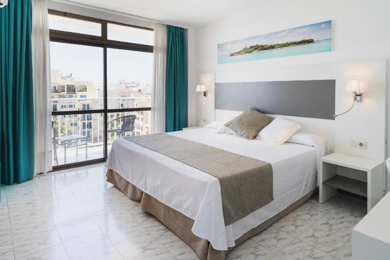 Queen Room with Sea View image 2