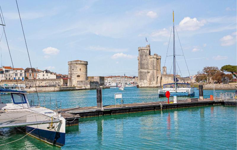1 Bedroom Lovely Apartment In La Rochelle - image 17
