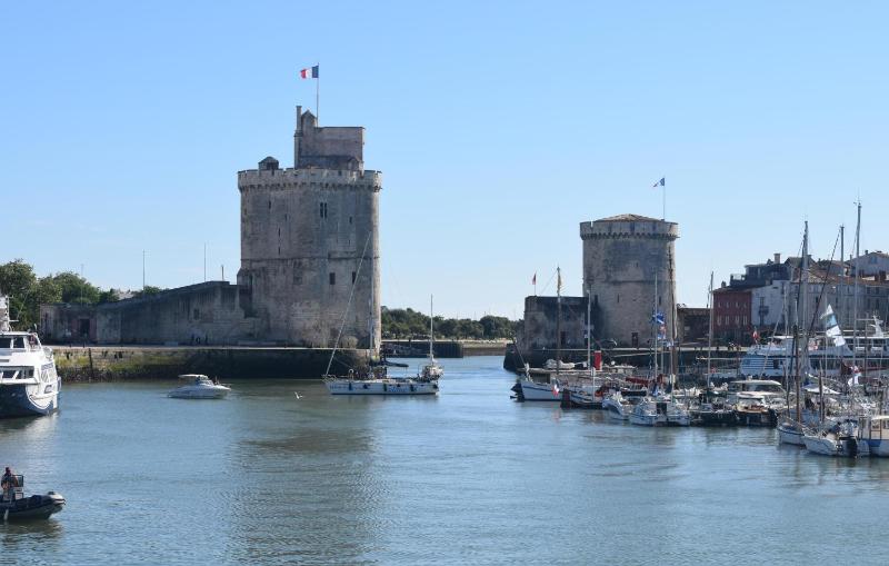 Amazing Apartment In La Rochelle With Wifi - image 7