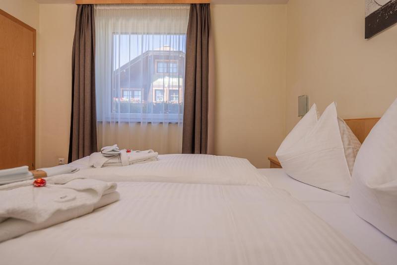 One-Bedroom Apartment image 1