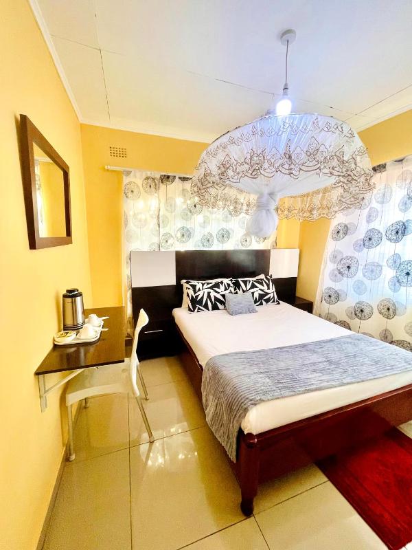 Homely Lodge And Apartments - image 12