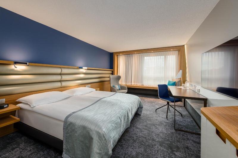 Superior Queen Room image 3
