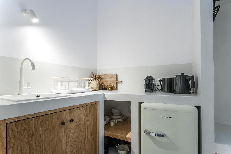 Paris Studios & Apartment - image 2