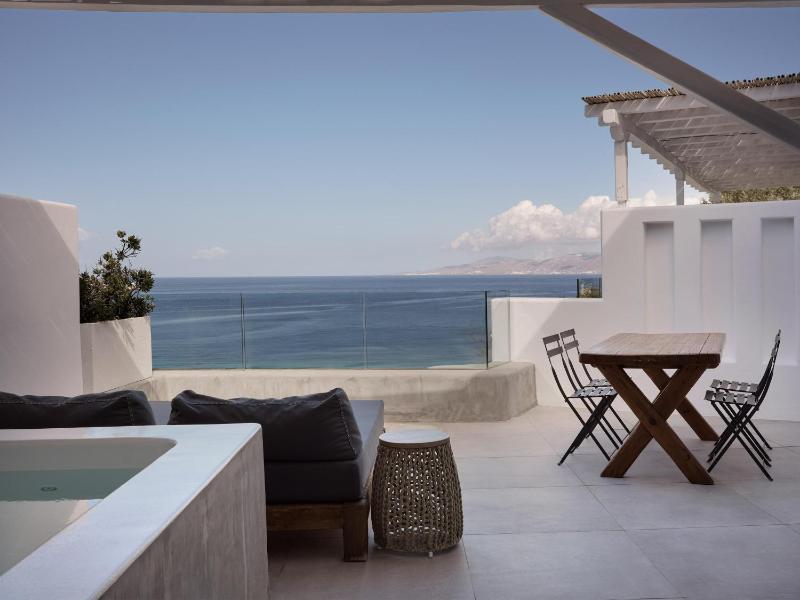 Grand Bohemian Sunset & Sea View Suite with Heated Plunge Pool image 1